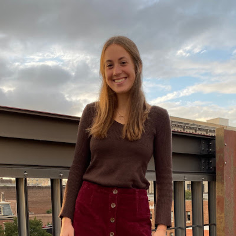 Meet your Posher, Lauren